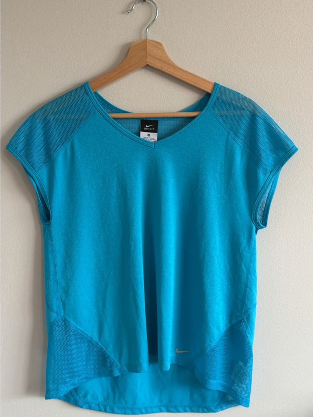 Nike Women’s Turquoise Short-Sleeve Performance Tee